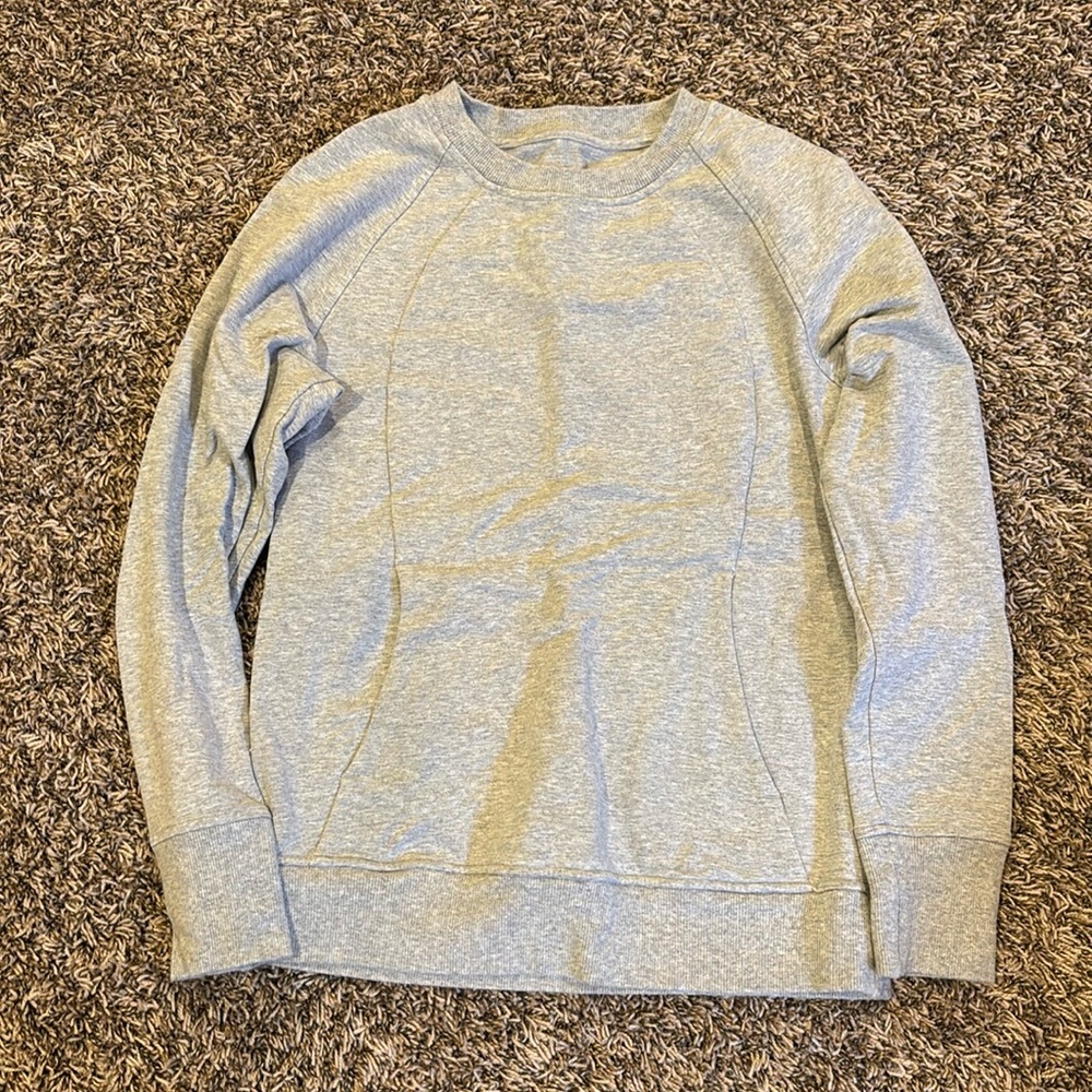 Lululemon EXCELLENT CONDITION sweatshirt